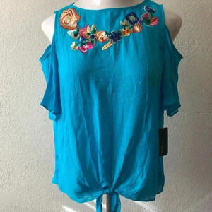 🆕Alyx Floral Embroidered Short Sleeve Top🆕
